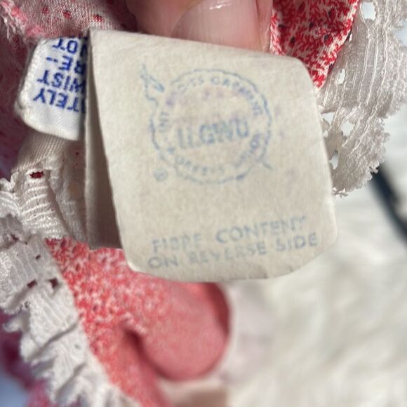 Youngland Infant Girl’s Paddington Bear Smock Dress Size 7 Red & White Vintage - Picture 13 of 14